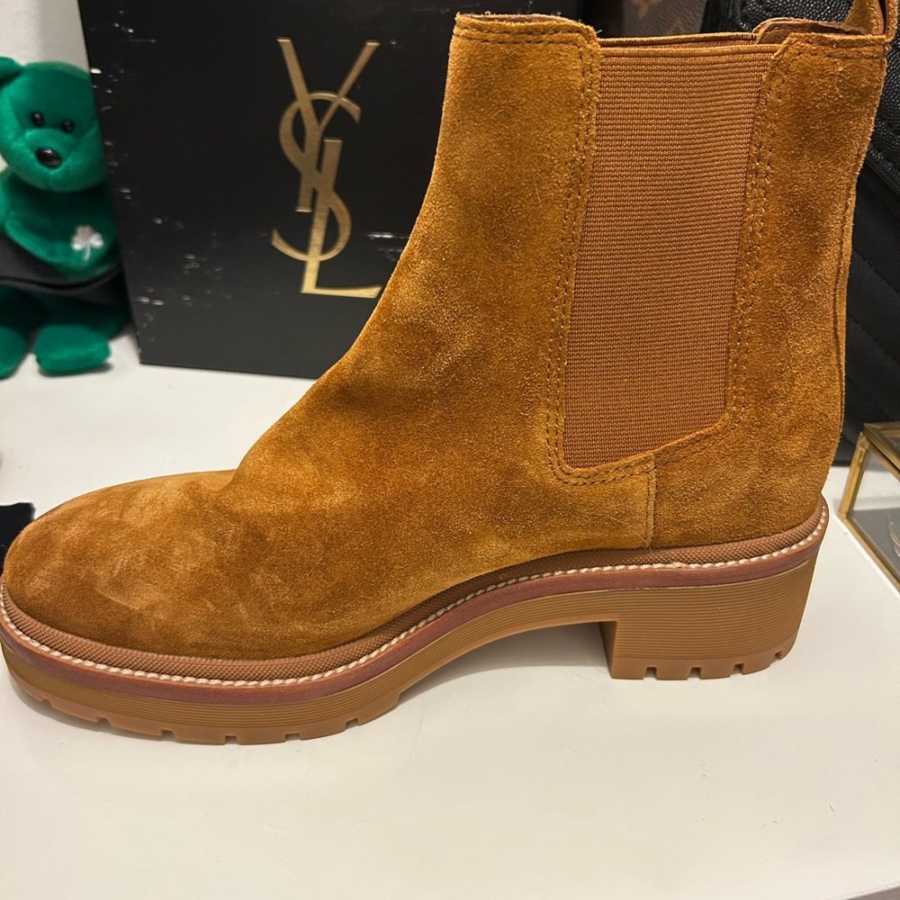 Tory Burch Women's Tan Suede Ankle Booties